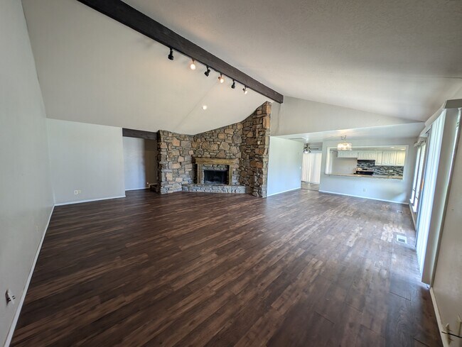 Foto del edificio - 8440 E 64th Pl
