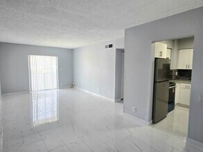 Building Photo - 6505 Winfield Blvd