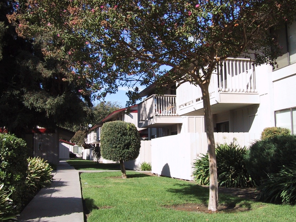 Oak Terrace Apartments Apartments in Merced, CA