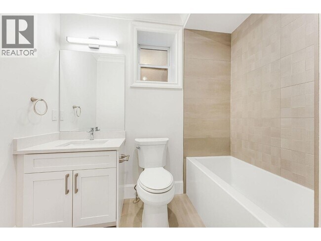 Photo du bâtiment - 3808 W 17th Ave