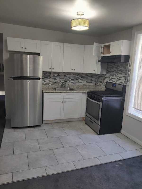 Building Photo - 5739 Springfield Ave