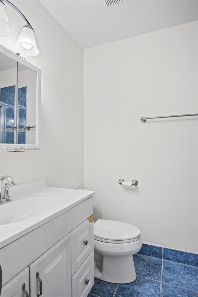 Foto del edificio - 6252 Highland Ct