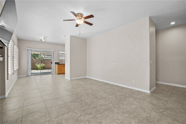 Foto del edificio - 8551 Stone Mill Way