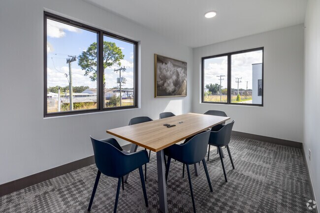 Interior Photo - Sinclair at Palm Pointe