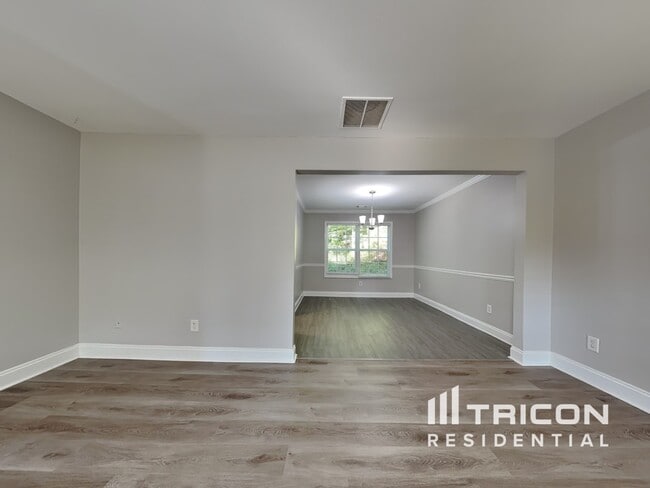 Building Photo - 3540 Stoney Creek Way