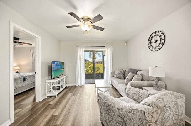 Building Photo - "Charming 2-Bed, 2-Bath Villa in Lake Shore Condominiums"