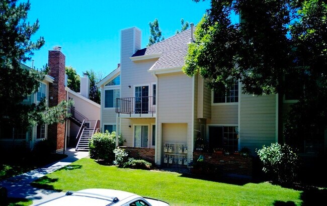 Foto del edificio - 13814 E Lehigh Ave