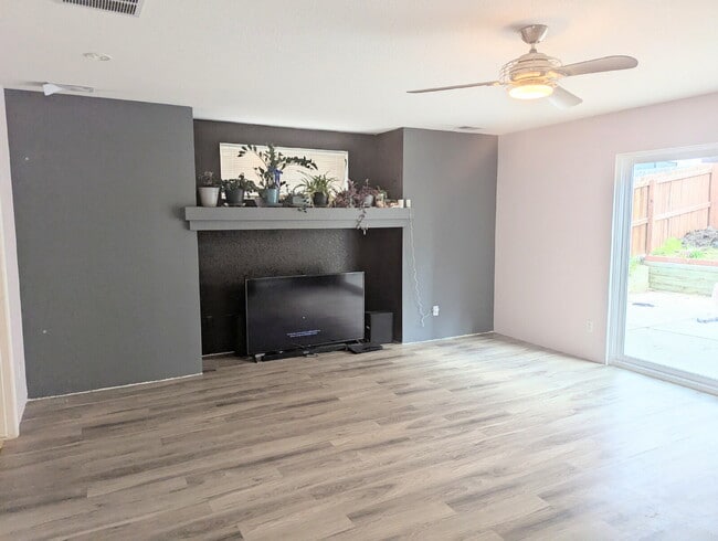 Foto del edificio - Gorgeous Denver Home - Real Granite Counte...