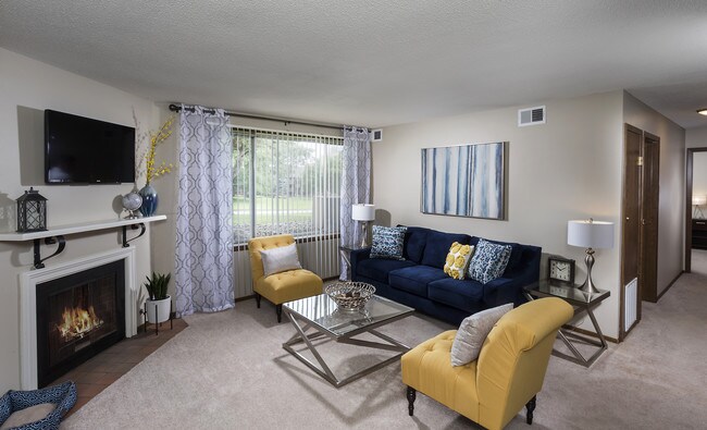 country club village apartments