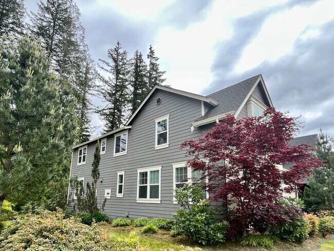 Photo - Spacious 4-Bedroom Home for Rent in Sammamish