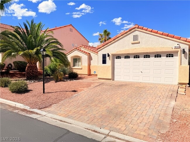 Building Photo - 7914 Villa Pintura Ave
