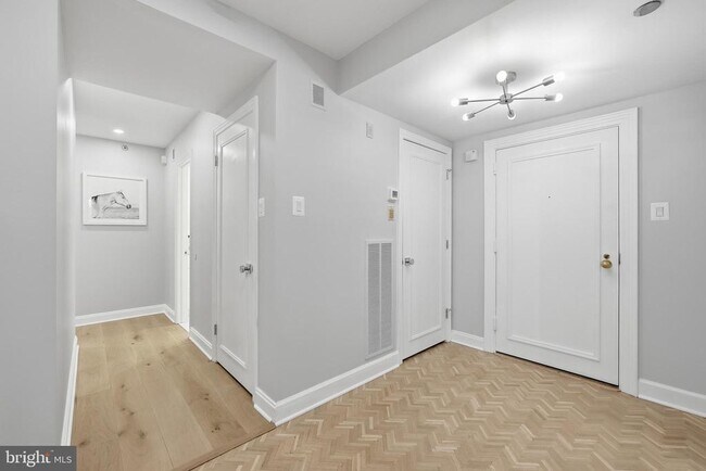 Foto del edificio - 4550 N Park Ave