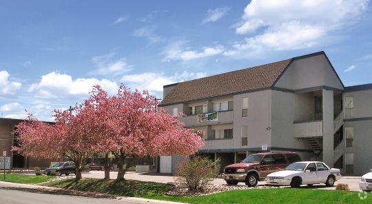 Building Photo - Lakeridge Terrace Apartments