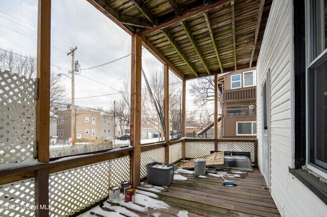 Foto del edificio - 144 5th Ave