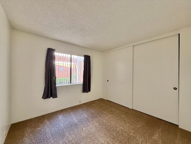 Foto del edificio - Spacious 2 Bedroom Condo Near Mission Valley!