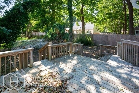 Building Photo - 124 Woodside Dr
