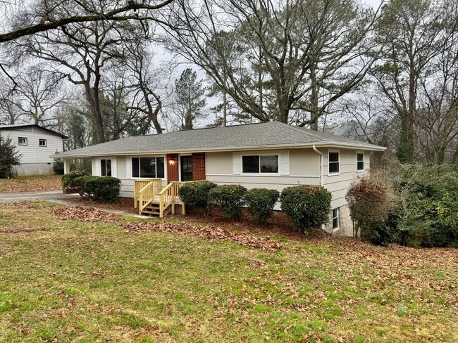 Building Photo - 3906 Forest Highland Cir