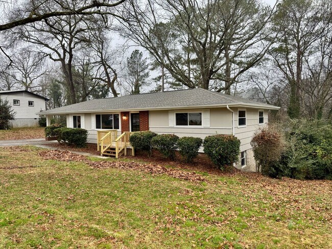 Foto del edificio - 3906 Forest Highland Cir