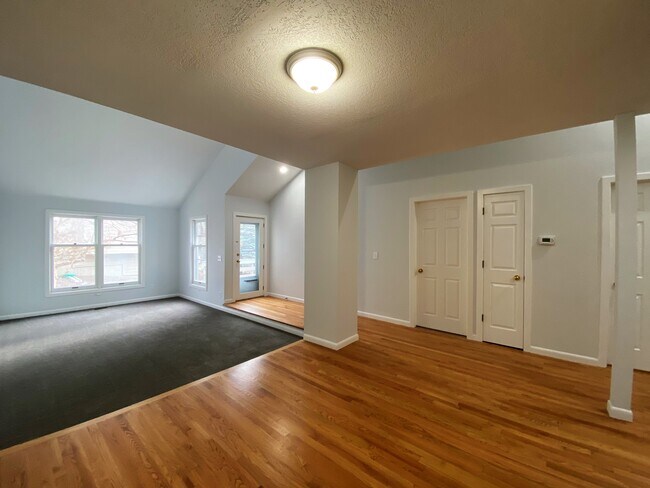 Foto del edificio - 2217 S Yosemite Cir