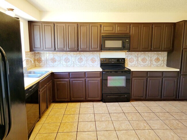 Foto del edificio - 4409 Creekside Dr