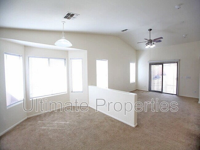 Building Photo - 25754 W Siesta Way