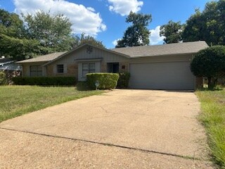 Foto del edificio - 228 E Greenfield Dr