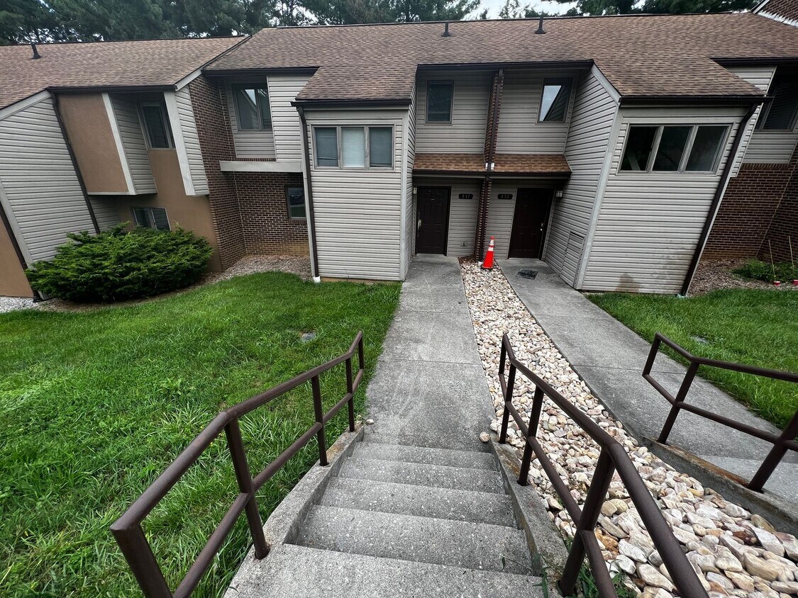 Primary Photo - Three Bedroom Two and a half Bath townhome...