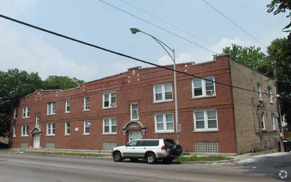 Primary Photo - 3614-3624 W Augusta Blvd