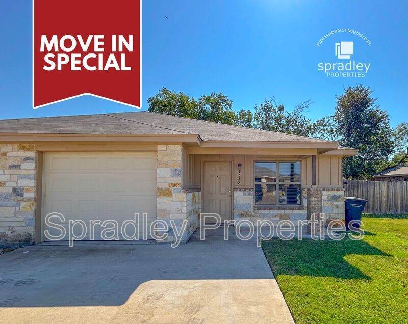 Foto principal - 1548 Brazos Rd