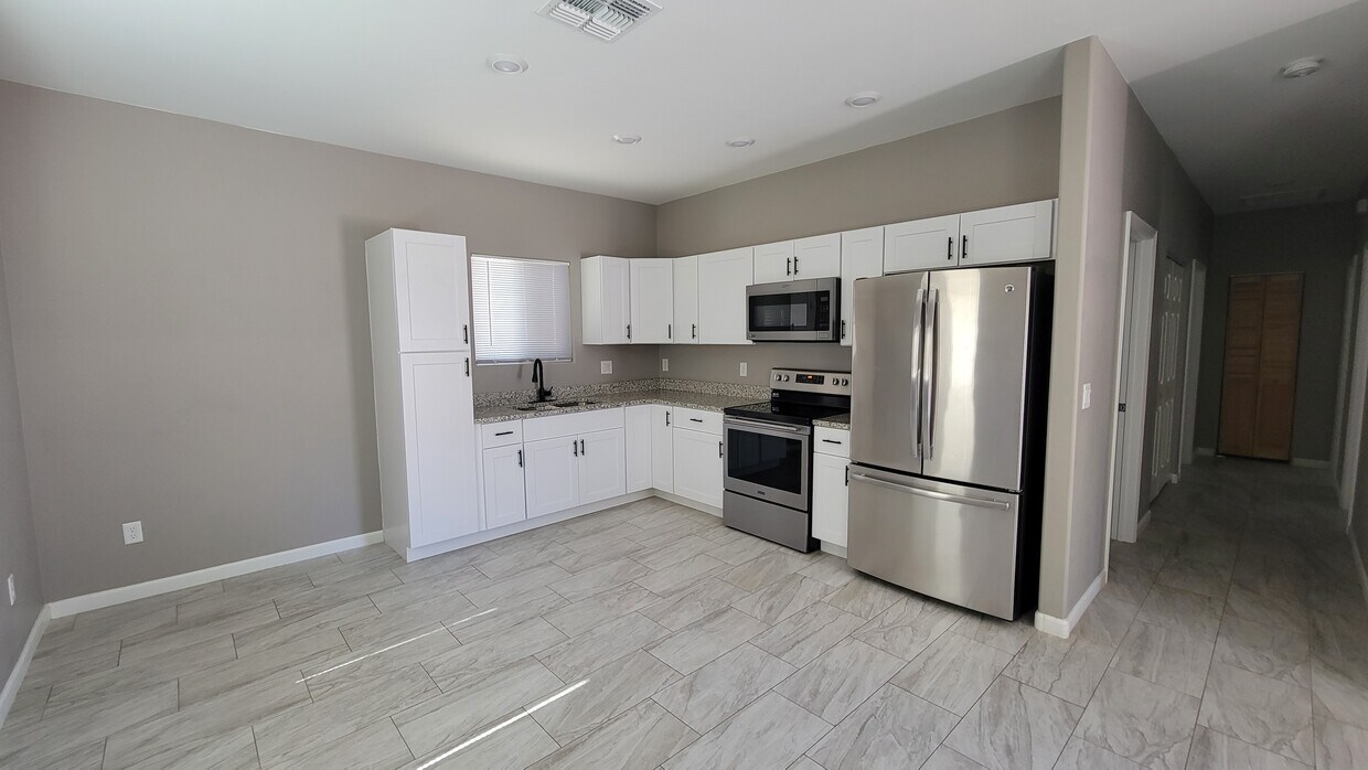Foto principal - 1334 W Talisman St