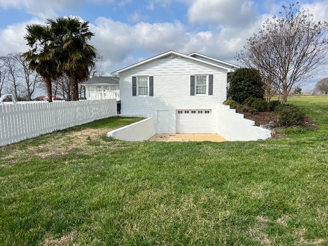 Building Photo - 28304 Hatley Farm Rd