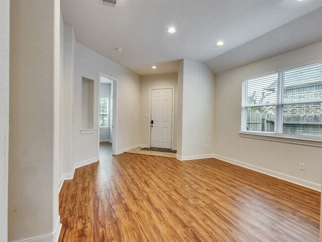 Building Photo - 12615 Hartford Bluff Ct