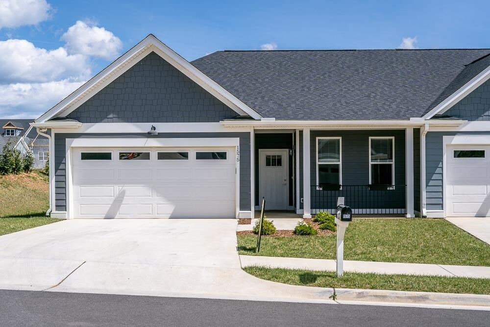 Foto principal - 1575 Port Hills Dr
