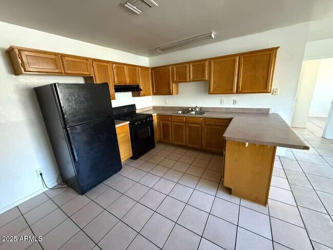 Foto del edificio - 712 E 17th St