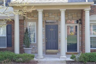 Building Photo - 3538 Oakmonte Blvd