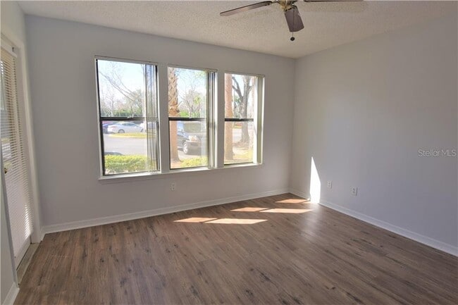 Building Photo - 4021 Crockers Lake Blvd