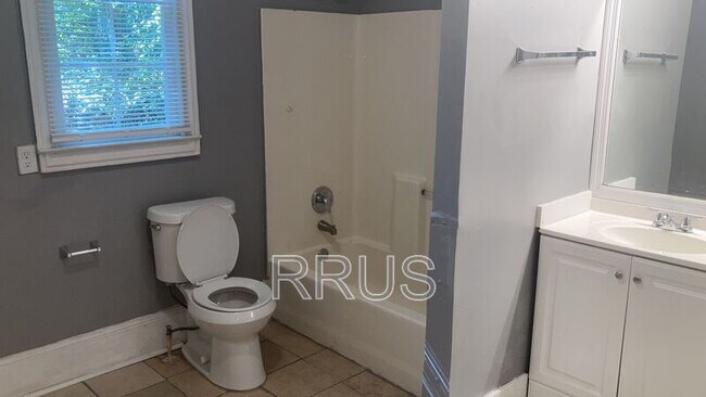 Foto del edificio - 2364 Brackett St SW