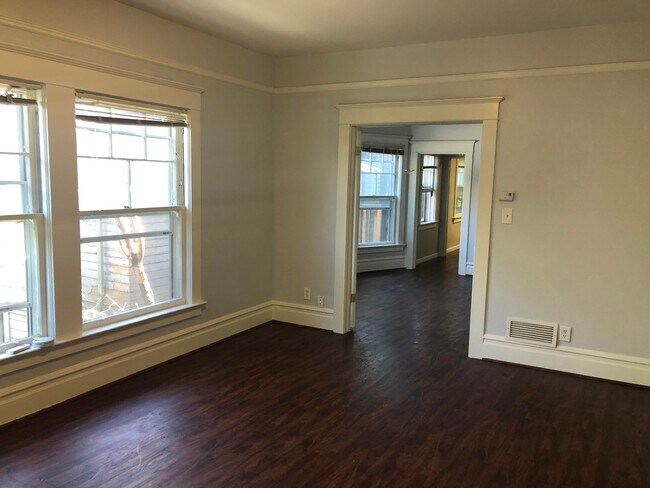 Foto del edificio - 1618 NW Kearney St.