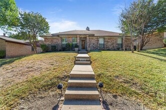 Building Photo - 3706 Downs Way