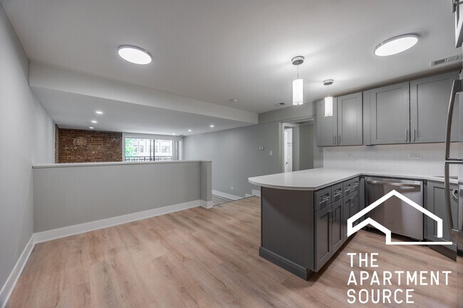 Foto del edificio - 1214 N La Salle Dr