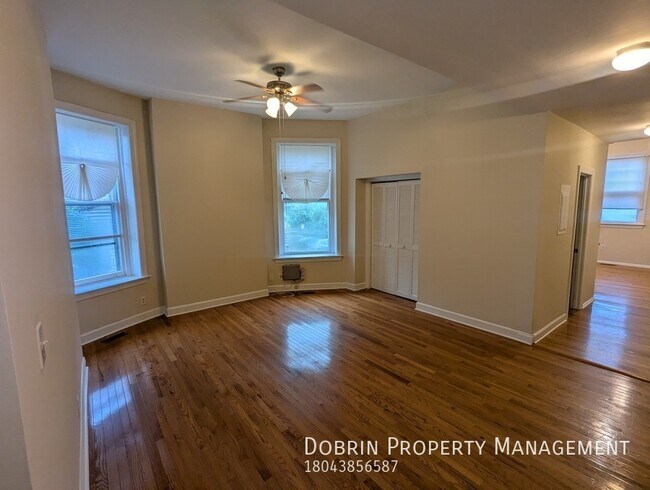 Foto del edificio - 2000 Lakeview Ave