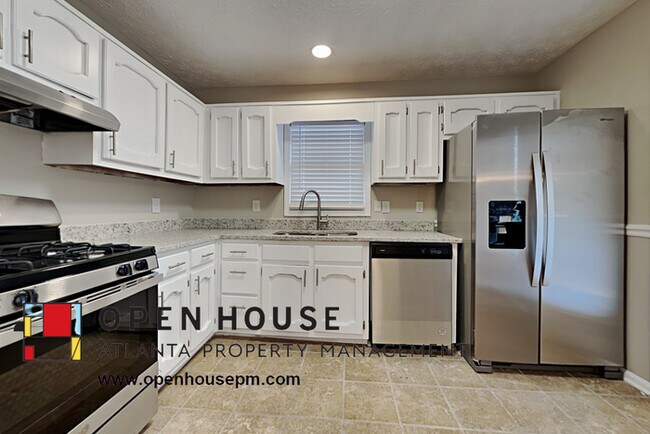 Building Photo - 43 Applejack Dr, Douglasville