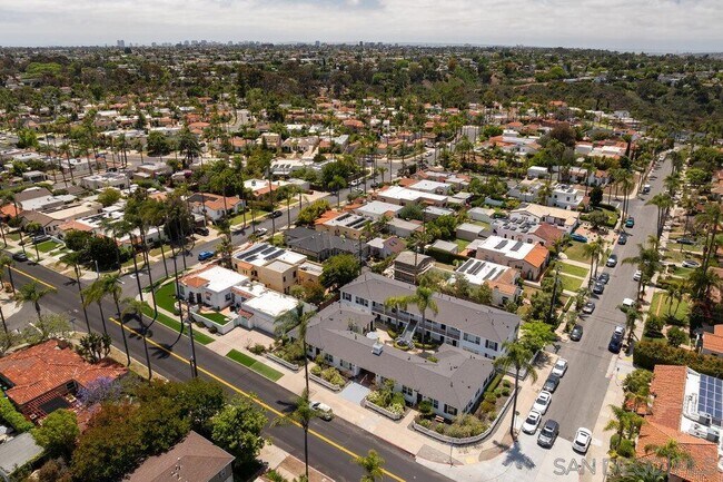 Foto del edificio - 5064 Marlborough Dr