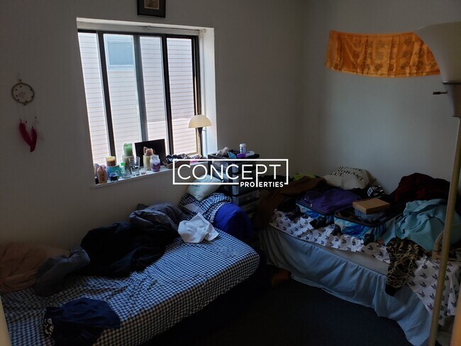 Foto del edificio - 226 Parker Hill Ave