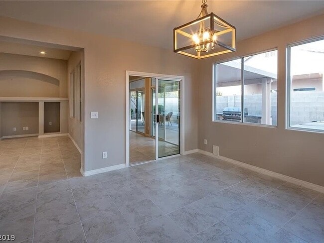 Building Photo - 8924 W Wolf Dancer Ave