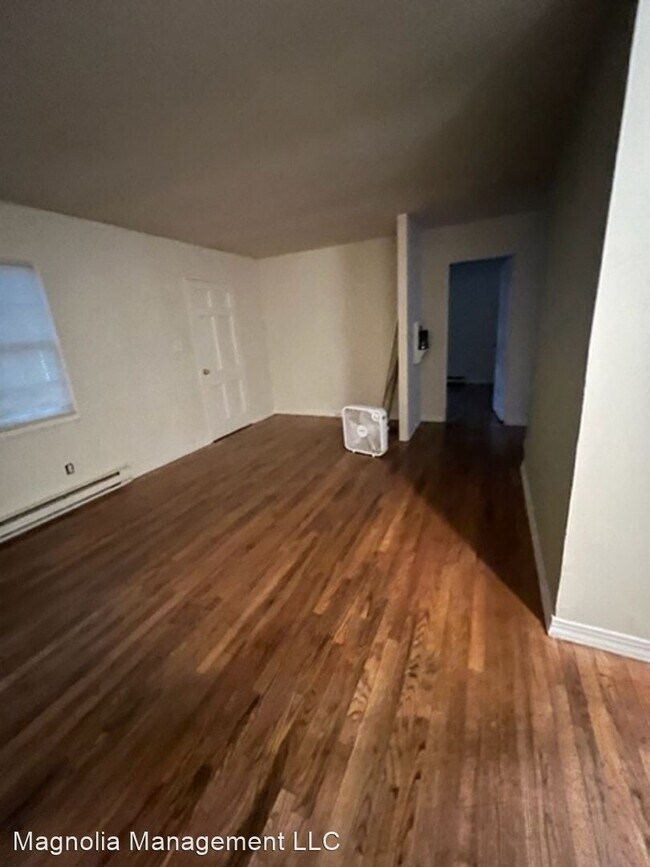 Building Photo - 2 br, 1 bath House - 1214 Parham St - 1