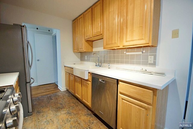 Foto del edificio - 8 Leary Ln