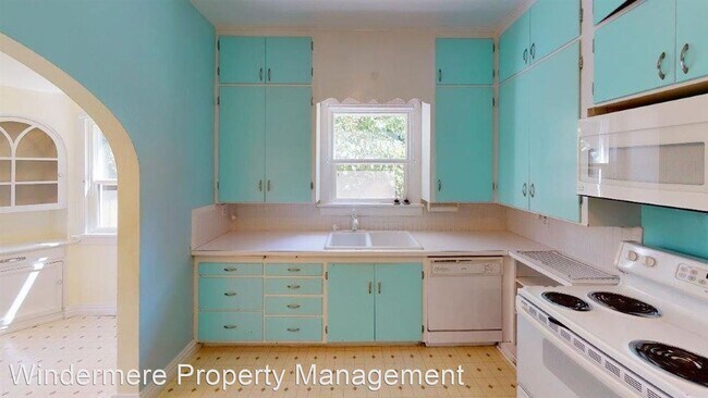 Foto del edificio - 4 br, 2 bath House - 1033 E Alder
