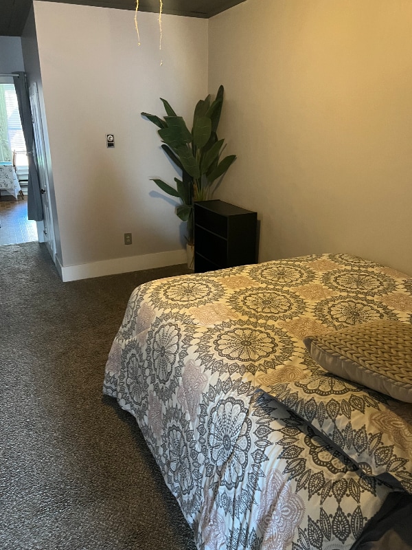 Building Photo - 7 Lake St