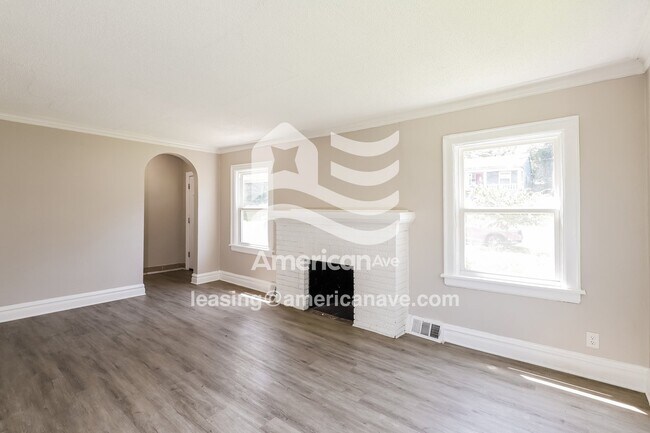 Foto del edificio - 1812 E 67th St